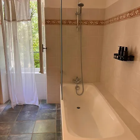Le Moulin De Montsegur Bed & Breakfast Room photo