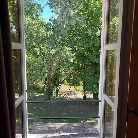 Le Moulin De Montsegur Bed & Breakfast Room photo